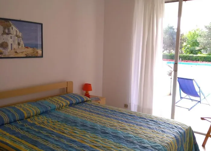 Selenis Каорле